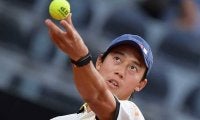 錦織が大喜び「Yesss!」　最新モデルの“大坂なおみシューズ”を披露「Thank you!!」