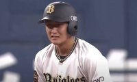 プロ初白星のオリ宮城が「泣きそう？」　同期紅林の決勝打見届ける表情に注目