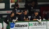 「あれはボーンヘッド」　CS初戦の勝負の流れを明け渡したロッテ井上の痛いミス