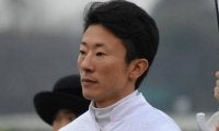 【JRA】石神深一騎手は日曜の東京も乗り替わり、土曜東京8Rで落馬負傷