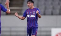 【2022年カタールへ期待の選手vol.57】同期・三笘薫に刺激。球際・ボール奪取力の強みを出しつつ、アジア王者に果敢に挑戦!/安部柊斗(FC東京/MF)