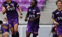 「昇格を目指しましょう」 J2得点王ほぼ手中の京都FWピーター・ウタカが来季契約を締結！