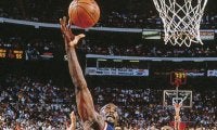 【NBAのアレコレvol.62】本日57歳の誕生日を迎えたニックスやブルズで活躍したビッグマンの名前は？
