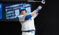 西武中村、2年連続で「ライオンズ年間ベストプレー賞」を受賞　「縁が深いのかなぁ」