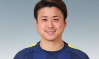 群馬が今季8得点のFW大前元紀と契約更新「来年も一緒に戦ってください!!」