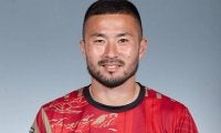 琉球が今季13得点のFW阿部拓馬と契約更新「来季もFC琉球で頑張ります！」