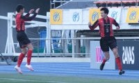 矢板中央が2年連続準決勝へ! 堅守も冴えて富山第一に2-0勝利《高校サッカー選手権》