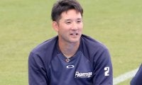 日ハム杉谷、先輩右腕から1万円超え“最強マスク”に感謝　「更なるレベルアップ」