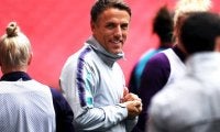 フィル・ネビルがイングランド女子代表監督を辞任、ベッカムの下へ？