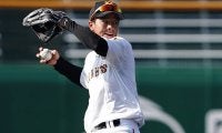 高卒3年目の大型左腕、ルーキー2人も抜擢…巨人の1軍キャンプで期待の若手