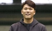 「声もかっこいい」巨人・坂本勇人が7年ぶり胸番号復活の新ユニで共闘呼びかけ