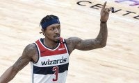【NBA】47得点でも勝てない…がっくりビールの“うつろな視線”に米同情「誰か助けてあげて」