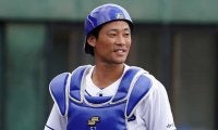 「どんな肩しとんねん」中日加藤、仕上がり十分“重力無視”のバズーカ送球を披露