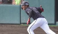 ロッテ藤原が“チーム初安打”　第1打席で鮮やか中前打、「1番・中堅」で先発