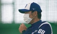 中日荒木コーチの「間合いが最高」　石垣“安定のスベリ芸”への塩対応にファン爆笑