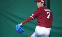楽天・岸、背番号「7」でブルペン43球　25日の初実戦で開幕投手アピールへ