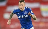 エバートン、リーグ屈指の左SBディーニュと契約延長!　「ここで続けたいという気持ちはハッキリしていた」