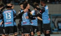 J1開幕！新旧王者による神奈川ダービーは昨季王者川崎Fに軍配！家長圧巻2ゴールで白星発進《J1》