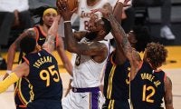 前半のみで73得点を記録してウォリアーズに勝利したレイカーズ…レブロンはレギュラーシーズン1,300試合目に到達