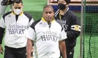 ソフトバンク・デスパイネがチーム合流、体すっきり「9キロから10キロ絞ったよ」