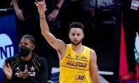 【NBA】名手カリー、一瞬で見つけた“お洒落なノールックパス”に米興奮「彼にしかできない」