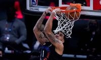 【NBA】206cm同僚をまたぐ　ニックス新人“2人越えダンク”に米驚愕「伝説的」「なぜ負けた」