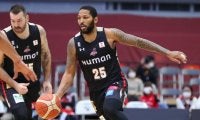 大阪が追いすがる三遠を振り切り4連勝達成…ニュービルがBリーグキャリアハイに並ぶ34得点
