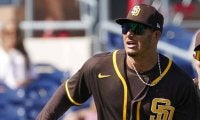 【MLB】パドレス名手、カメラが追いきれない“超強肩”に米驚愕「100マイルくらい出てそう」