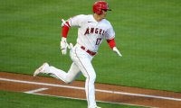 【MLB】大谷翔平、待望の初安打は128Mの特大1号2ラン！　城島氏に並ぶ日本人3位タイ通算48本塁打