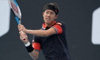 錦織圭がクレーコートでの練習風景を公開