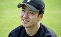 斎藤佑樹「野球をやめなきゃいけないのか」。引退が頭をよぎり、重要な選択を迫られた