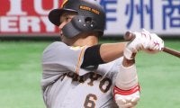巨人・坂本勇人、今季初2番で待望の初アーチ　バックスクリーン左へ先制弾