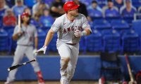 【MLB】トラウトが小学校へ特大弾？　暗闇に消えた3号に米記者驚愕「ここまで飛ばしていた」