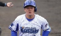 「1打席目にインプットし、2打席目に対応」　DeNA三浦監督も驚く新人・牧の“実戦力”