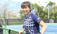 奥脇莉音選手インタビュー　ポテンシャルを秘めたサウスポー！ 尾﨑里紗プロと練習も。どうして左利きに!? プロ転向の理由とは!?【注目のジュニアテニス選手特集④】
