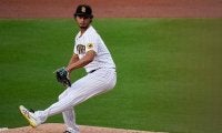 【MLB】ダルビッシュ、7回1失点9奪三振の好投も今季初黒星　エース対決はカーショーに軍配