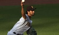 【MLB】打者は腰引けるも、ど真ん中ストライク　ダルビッシュの153キロ“魔球”が「狂気」