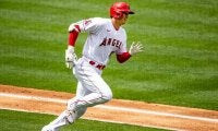 【MLB】大谷翔平、100号の余韻浸らない“大股ベースラン”に米興味「落ち着いて」「飛ぶよう」