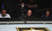 UFCの衝撃KO、実況席の驚きすぎ“白目リアクション”に欧米笑撃「この顔を見て爆笑」