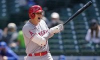 【MLB】大谷翔平、右肘に150キロ直撃も…投手と交わした“合図”に注目「仲直りの表明」