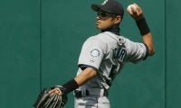 【MLB】イチロー氏、ちょうど16年前の“伝説キャッチ”が再脚光　米称賛「もう2度と現れない」
