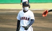 元ソフトバンク島袋洋奨が母校で指導者に。甲子園優勝経験を育成に生かす