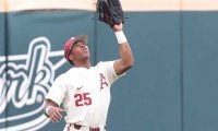 進塁しちゃダメ!?　米ドラフト有望株の“鬼肩”にファンが注意喚起「走るの厳禁」