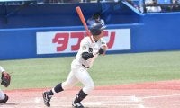 【大学野球】打率1割台でも「4番にいて当然」　明大2年生の主砲に監督の信頼が揺るがないワケ