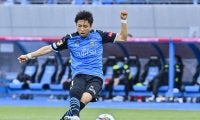 300試合出場の小林悠「カメラマンが求めた“指で300ポーズ”」は想定済だった!?