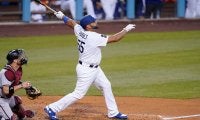 【MLB】プホルス、ドジャース移籍後初アーチは先制2ラン！　レジェンドの一発に球場大歓声