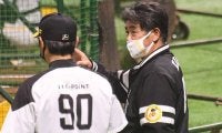 小久保ヘッドに一任のはずが…　工藤監督が「2番・甲斐」を提案した意味