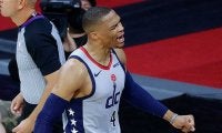 【NBA】ウェストブルックが激高　敵地ファンの“ポップコーン投げ”に米波紋「マジで不快だ」