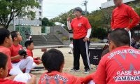 「当番なんていらん。親が来ん方がええ」少年野球で自立心を育てる81歳“おばちゃん”の教え