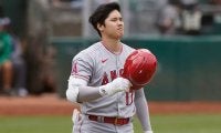 【MLB】大谷翔平がぺこりとお辞儀　塁上の会心スマイルに米ファン虜「可愛い」「ナイス」